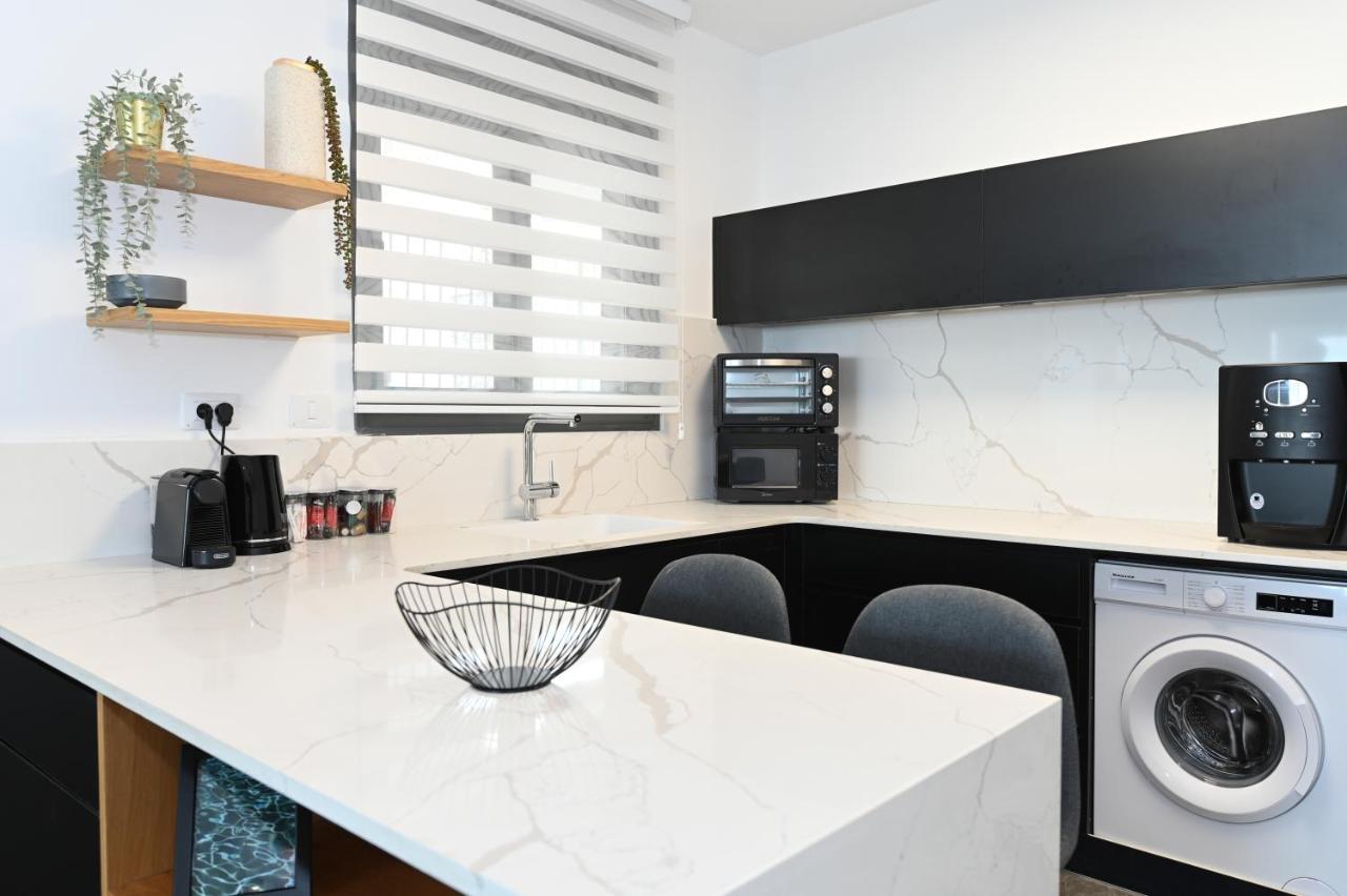 Yalarent C Kinneret Hotel Apartments Migdal Buitenkant foto